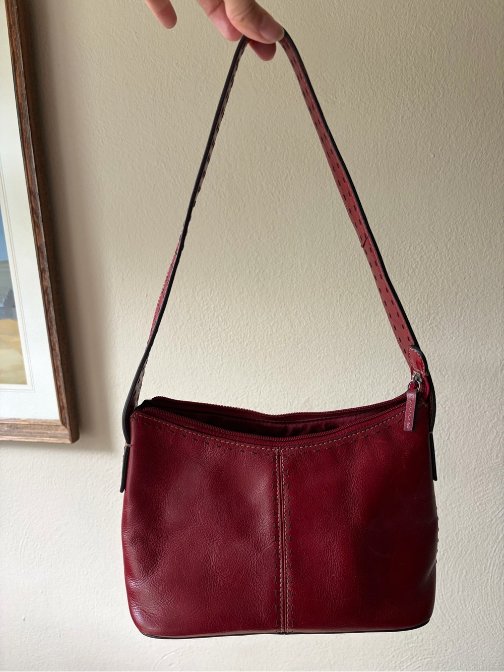 Red Leather Shoulder Bag - Picture 5 of 6